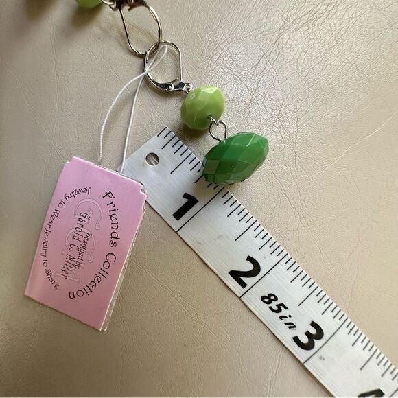 Garold Miller green beaded necklace and earrings set - Picture 7 of 11
